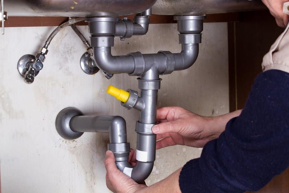 Signs of a Handy, Helpful Plumbing Homeowner