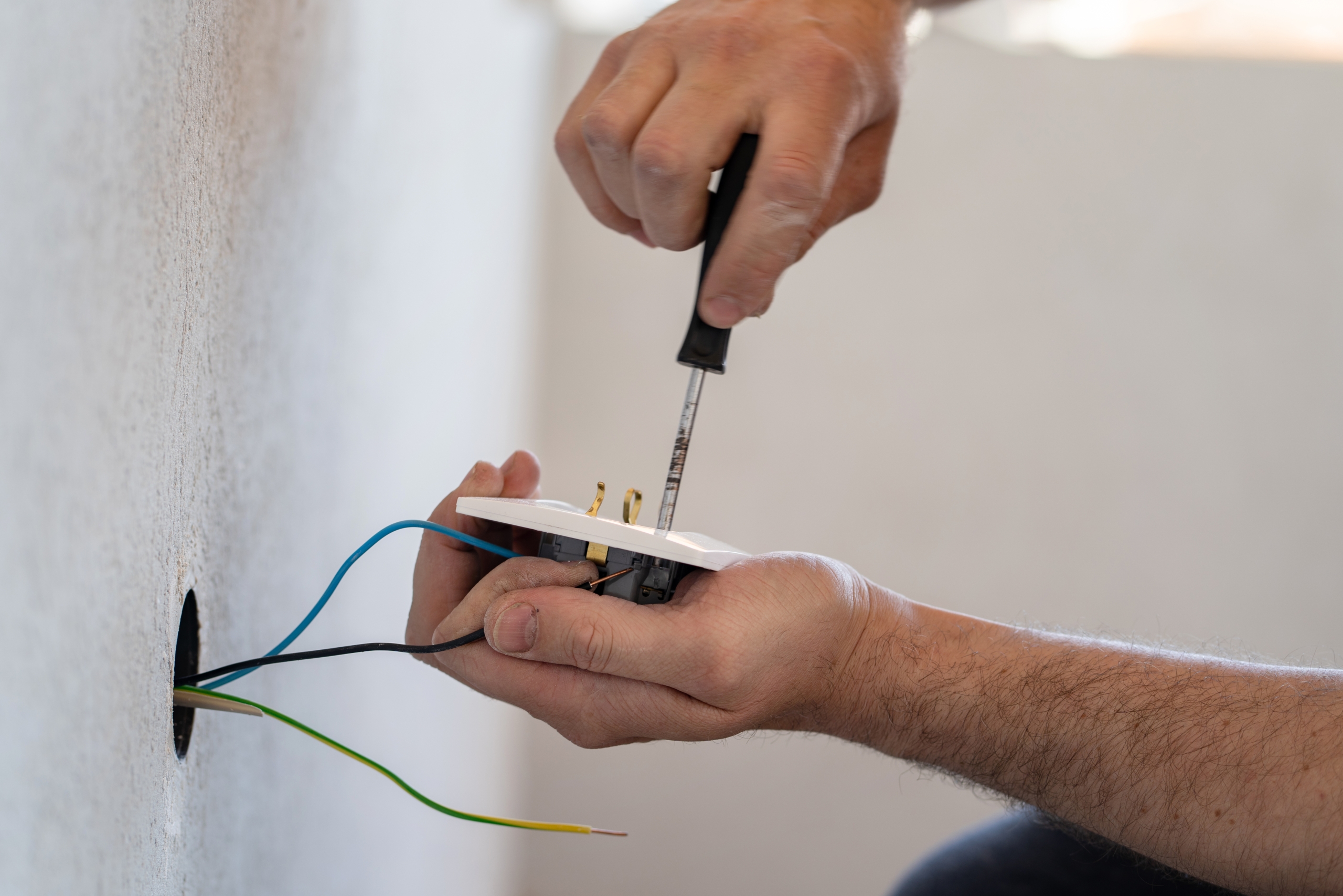 How to Find an Electrical Short in Your Home